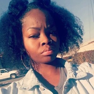 Meet your Posher, Ccimone